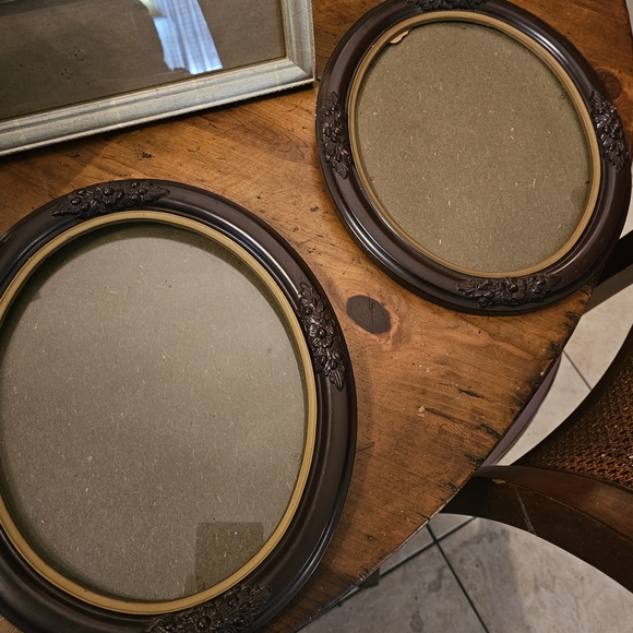 Elegant Multi-Color Picture Frame Set - Picture 6 of 10